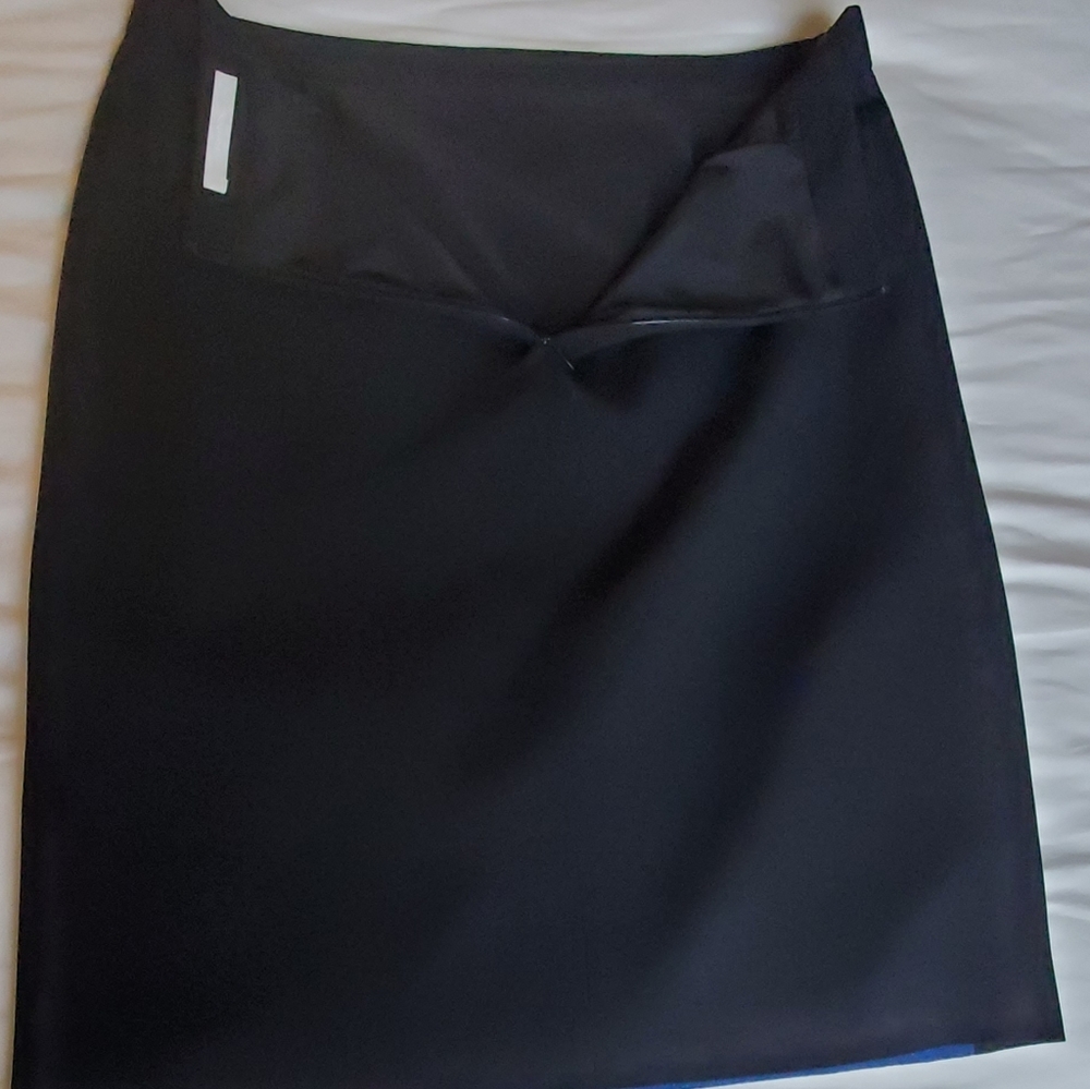Skirt - Picture 2 of 3